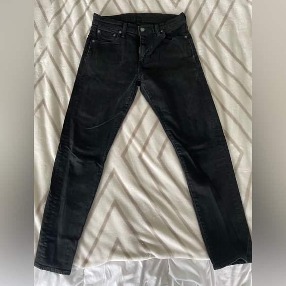 Loved, in Great Condition, Women’s Levi’s 512 Straight Cut Jeans in Black 30x30 - Picture 8 of 13